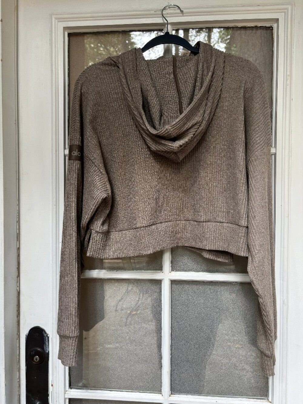 ALO Yoga Muse Rib-Knit Hoodie in Olive Tree Size Medium - Picture 10 of 16
